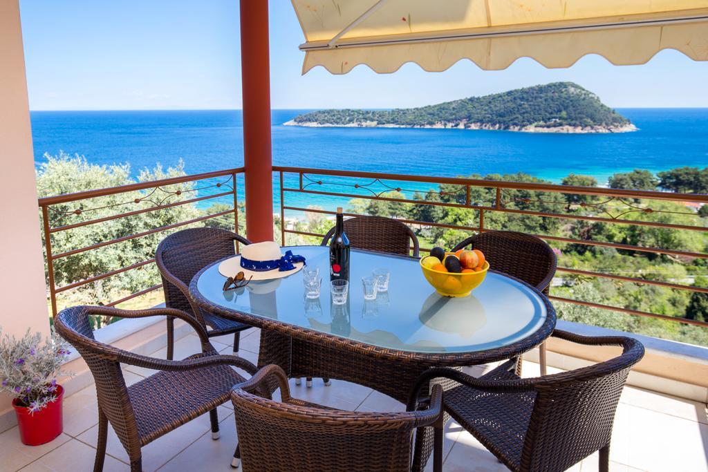 Aphrodite Villas Коініра Екстер'єр фото